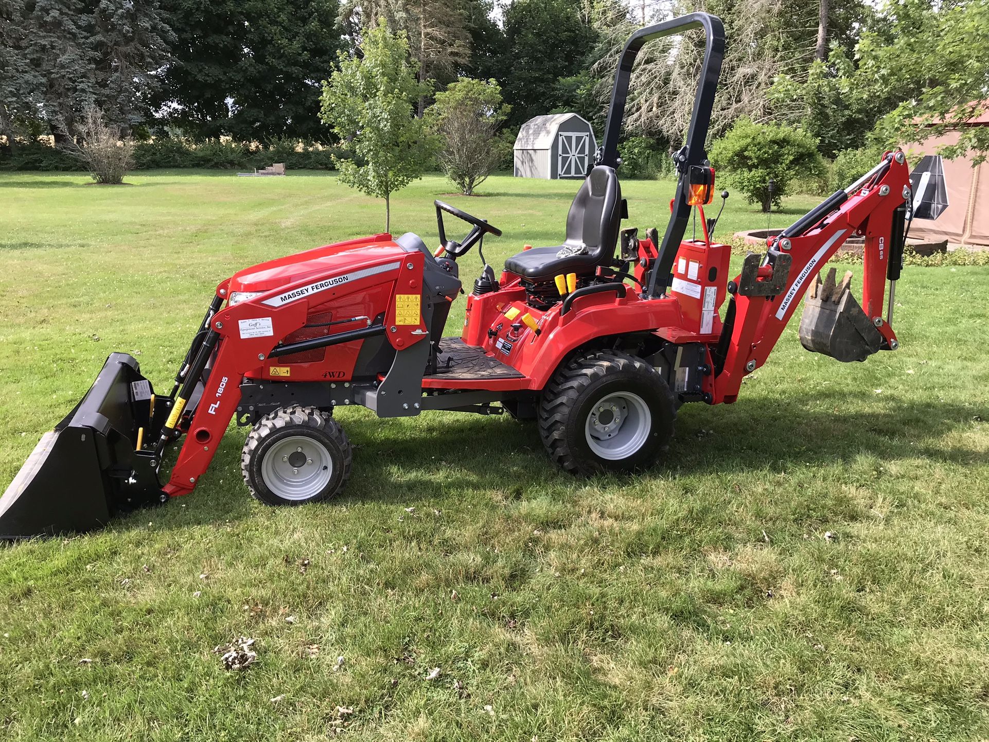 2020 Massey Ferguson MFGC1723EB