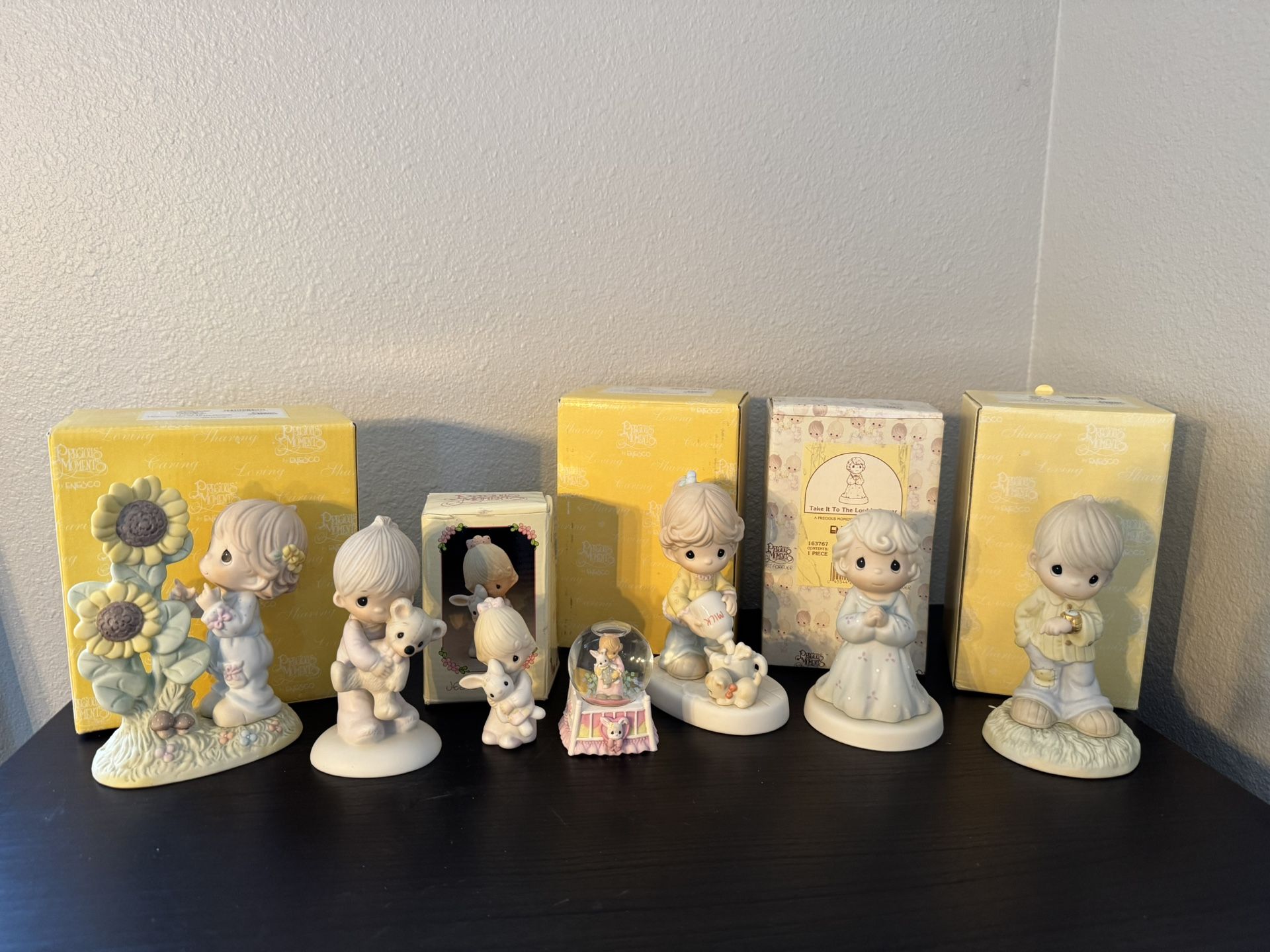 Precious Moments Blessings collection- in EUC!