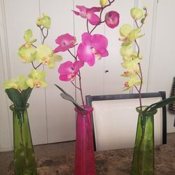 Set Of 3 Vases With Flowers (24 Inches)