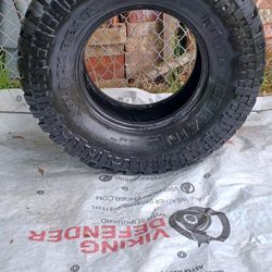 1-235/75/R16 Mud Terrain Tire