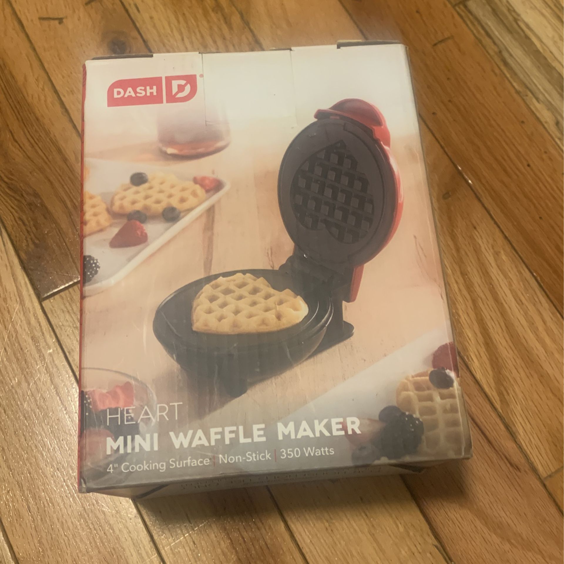 New heart shape waffle maker
