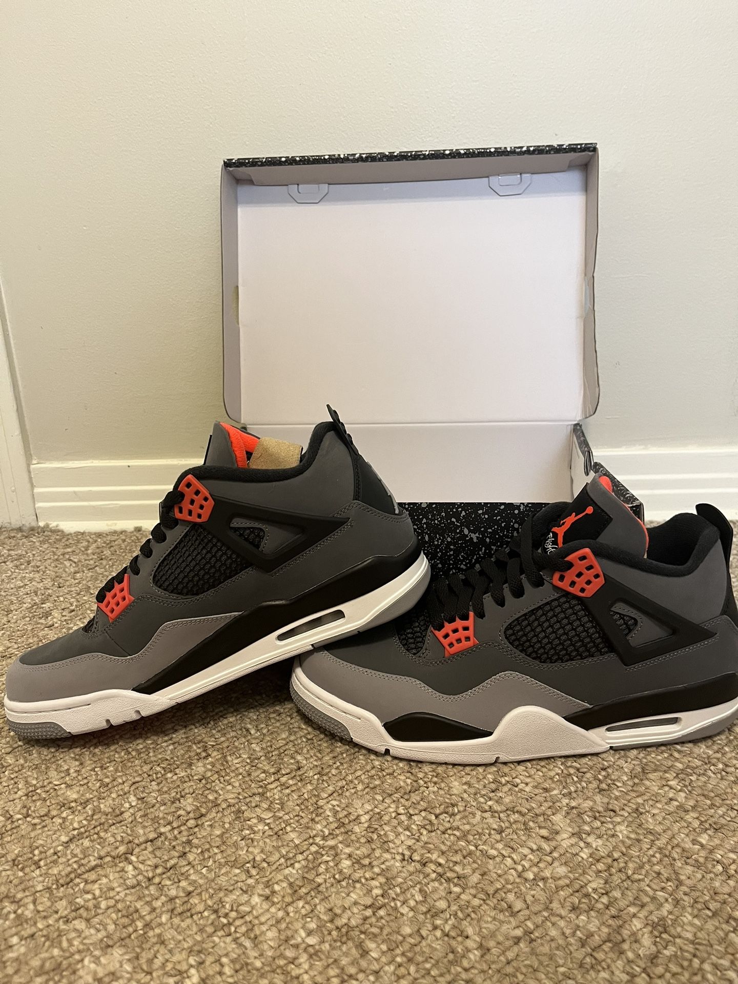 Jordan 4 Retro Infrared