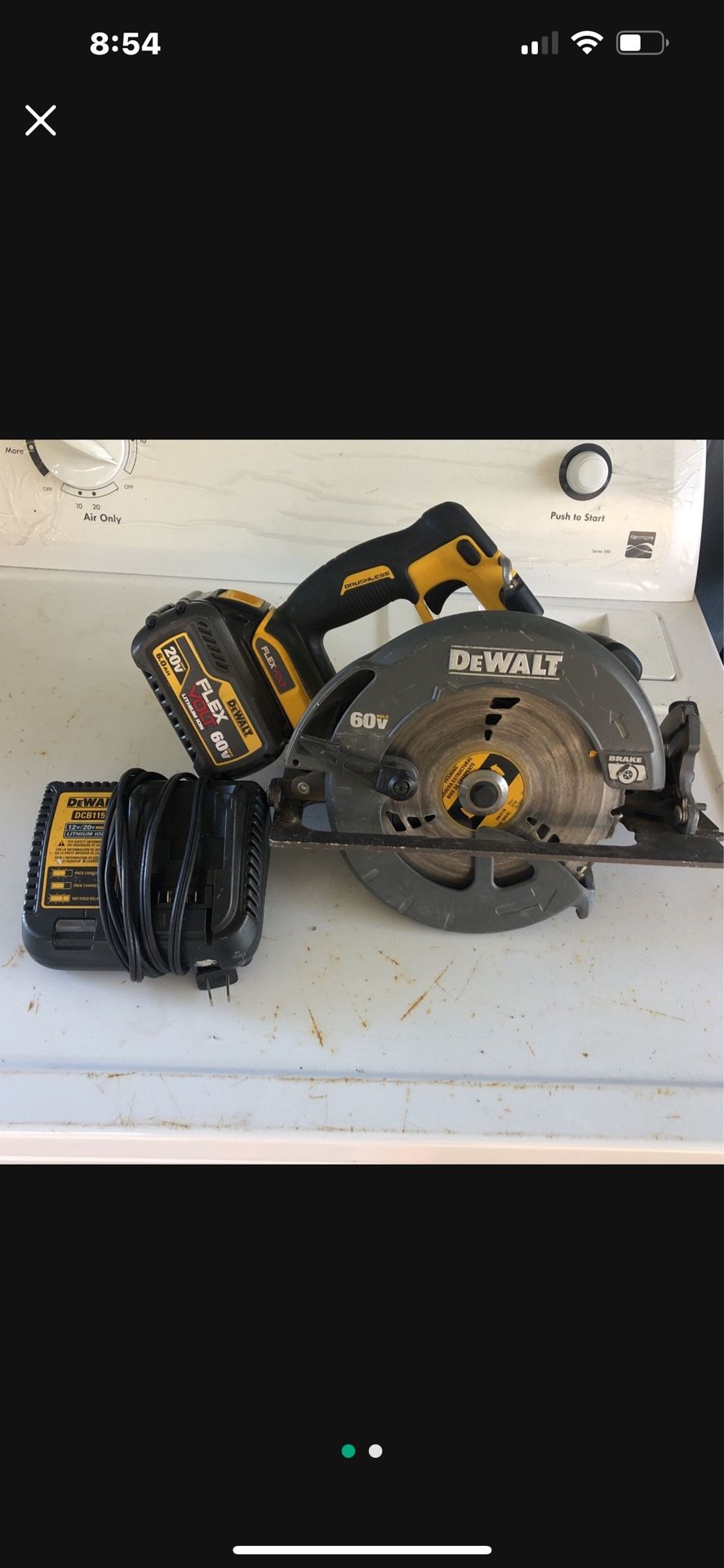 DEWALT SAW