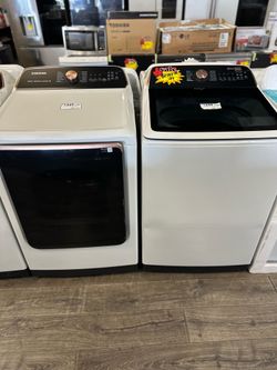 Samsung Washer/Gas Dryer Set Read Description