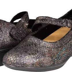 Review Bonn Black Python Mary Jane