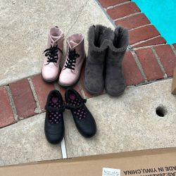 Ugg Boots Girls Size 5 