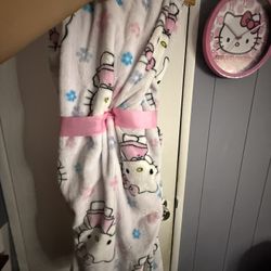 New Hello Kitty Blanket!