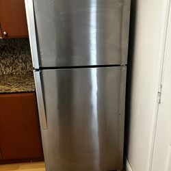 Whirlpool Refrigerator Excellent Condition  