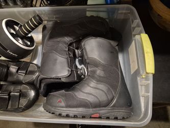 Burton BOA Size 8.5 Snowboarding Boots