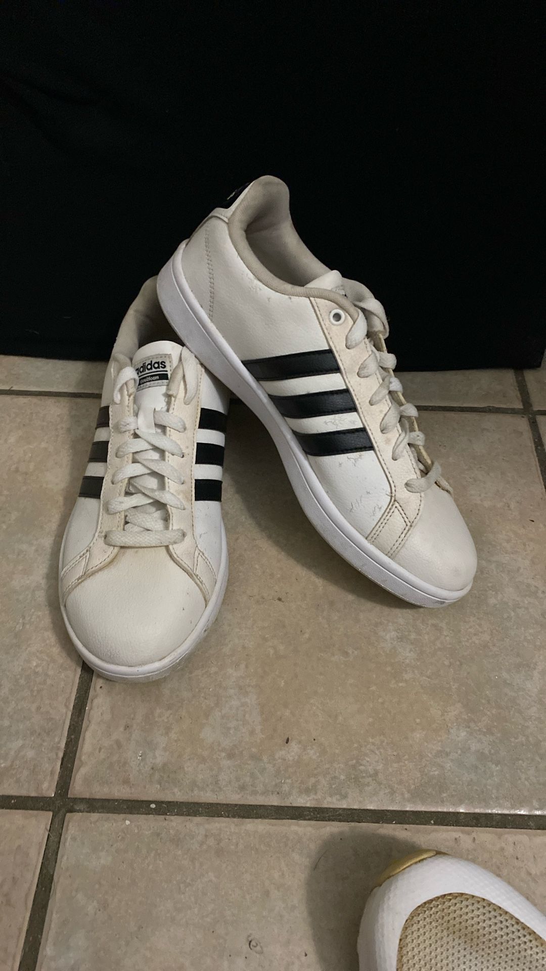 Adidas Men’s Shoes Size 10