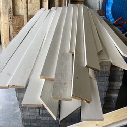 Molding    Make Offer 
