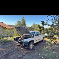 No Smog Cab And Other 96 Ram 2500 Parts 