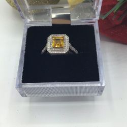 Ladies Ring