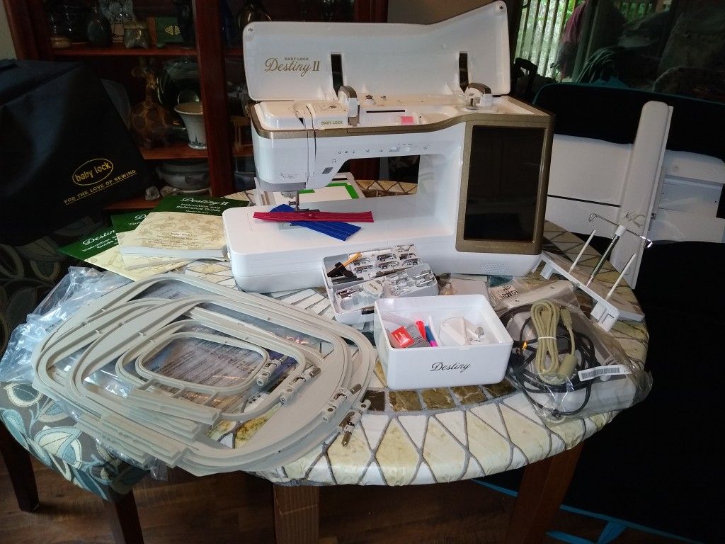 Babylock Destiny II Sewing and Embroidery Machine for Sale in North