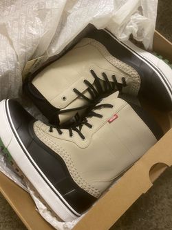 New! Vans Standard MTE Jake Kuzyk Snow Boots