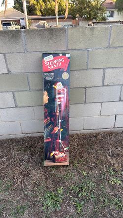 Stepping Santa Climbing Ladder Christmas Decoration