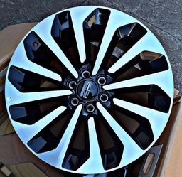 2026 NAVIGATOR RIMS OEM BRAND NEW......( 22" INCH )
