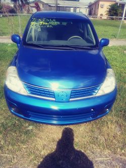 2010 nissan versa