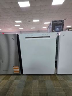 White Built-In Dishwasher