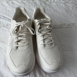 AHNU Sequence 1.1 Sport Size 10.5 New VHTV