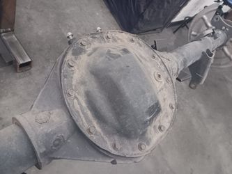 Rear end, perfect condition, absolutely nothing wrong with it for a 2024 chevy Silverado parts $950 obo