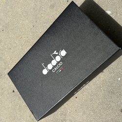 Diadora Soccer Size 10
