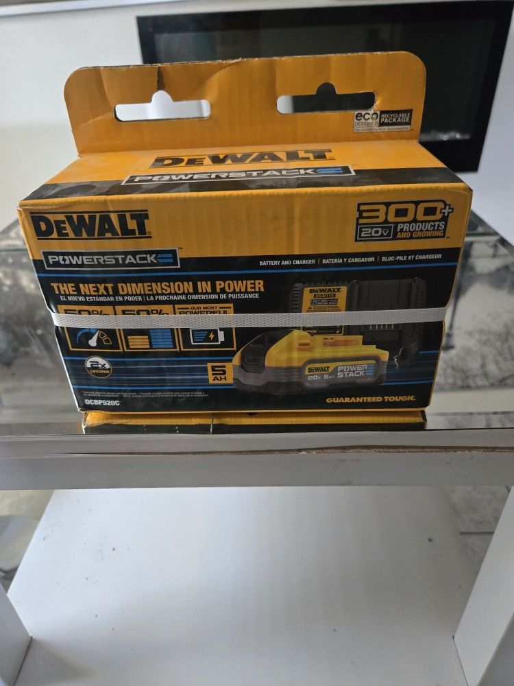 Dewalt 5ha Power Stock Batterie With Charger New