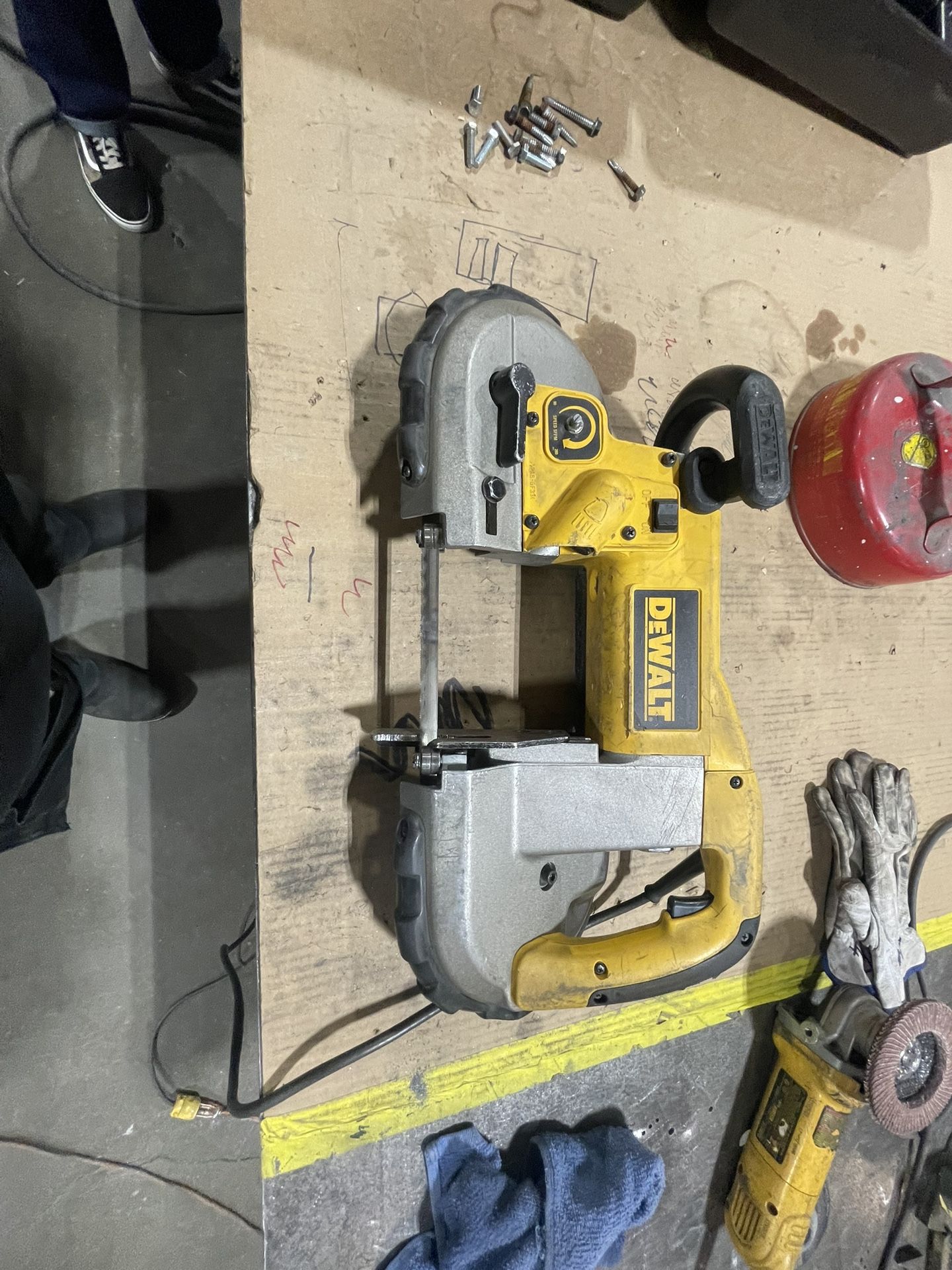 DeWalt bandsaw