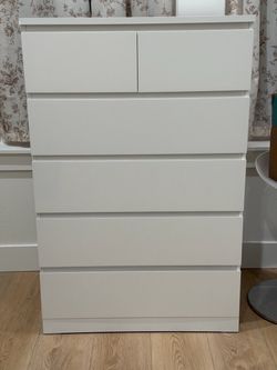 Dresser white