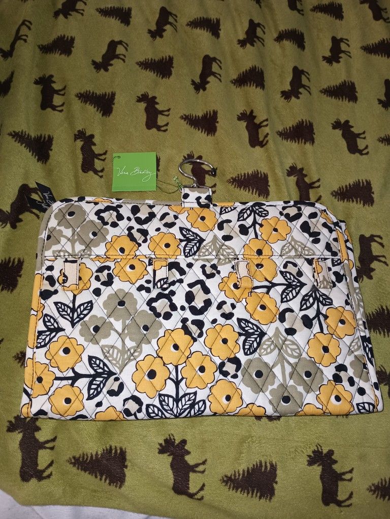 New Vera Bradley Organizer 
