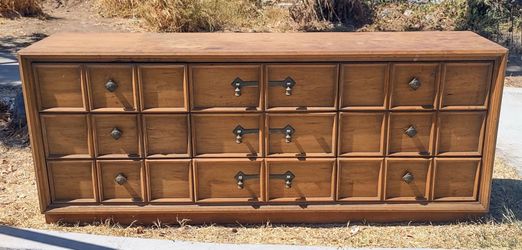 1966 Drexel Collage Group Mid-Century Modern Solid Hardwood 9 Drawer Bedroom Dresser