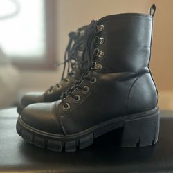 Combat Boots - Nicole Miller