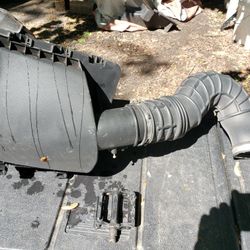 2004-2008 Ford MUSTANG AIRBOX WITH FILTER