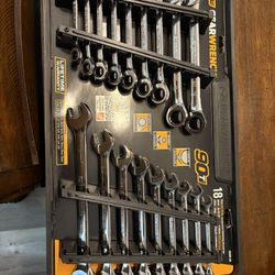 Last 1! Wrench Set $85 Firm *LAST ONE!*