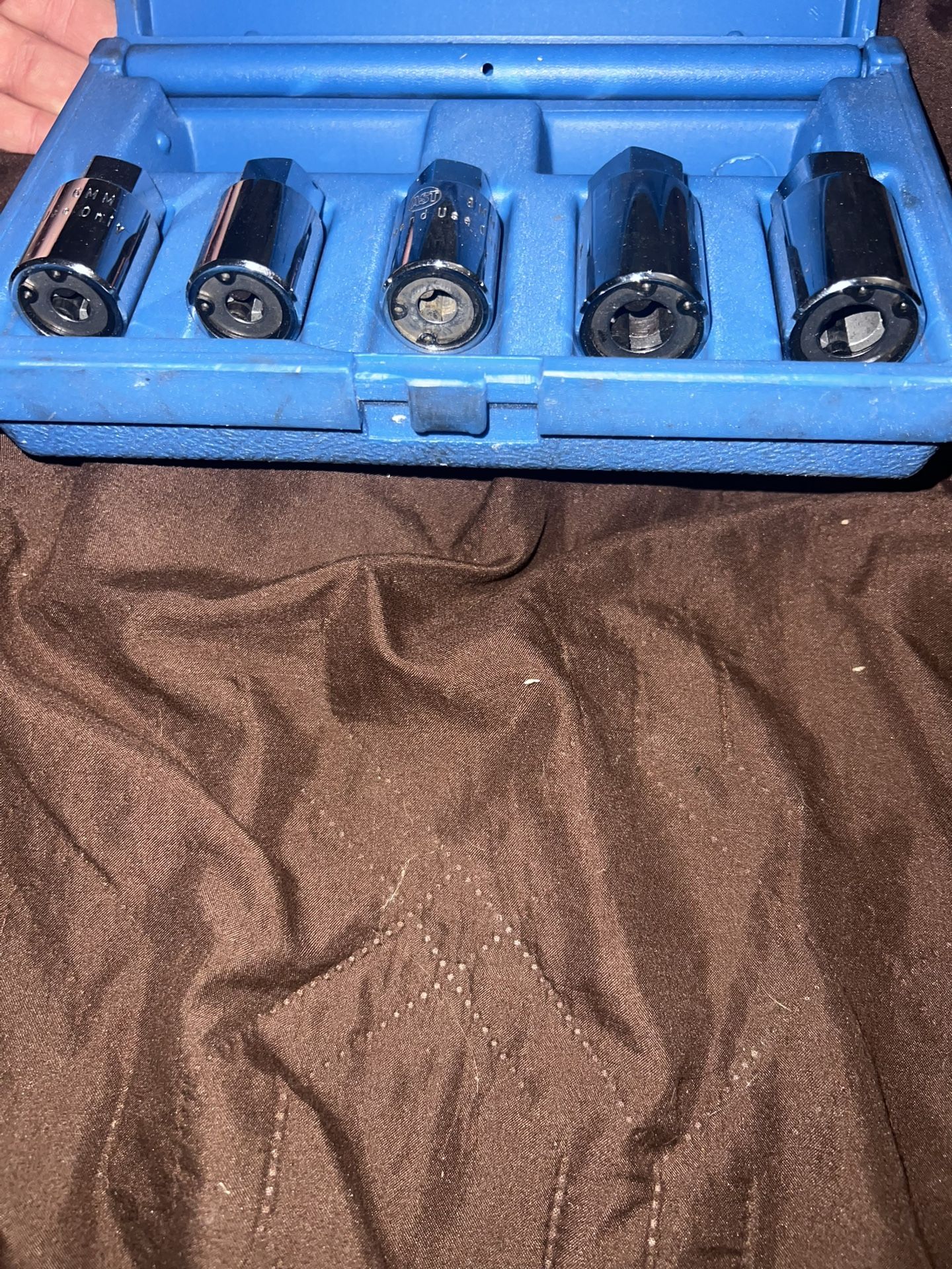 Five Piece Metric Stud Puller Set