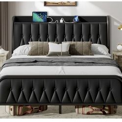 Black Queen Platform Bed Frame With Charging Station Brand New 