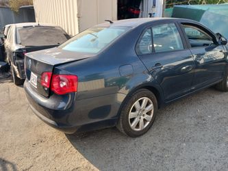 A Mitad De Precio Las Partes Baratitas 