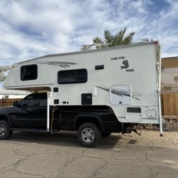 Artie Fox camper