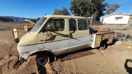 1971 Dodge Royal Van
