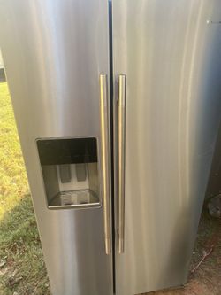 Like New.  Kitchenaid 