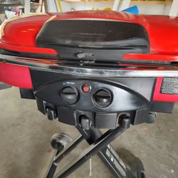 Coleman Portable BBQ. Traveler