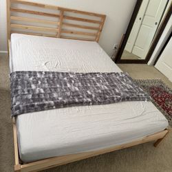 Queen Bed Frame With Mattress 
