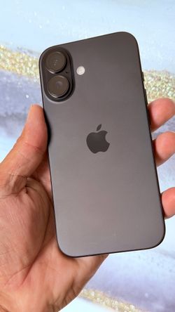 Unlocked Apple iPhone 16 128GB Black.