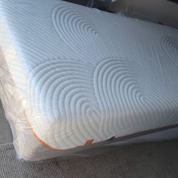 COLCHON QUEEN TEMPURPEDIC 