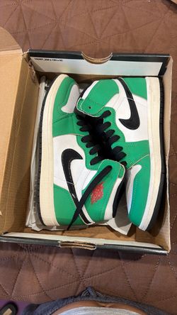 Jordan 1 size 2y