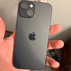 Unlocked iPhone15 MINT