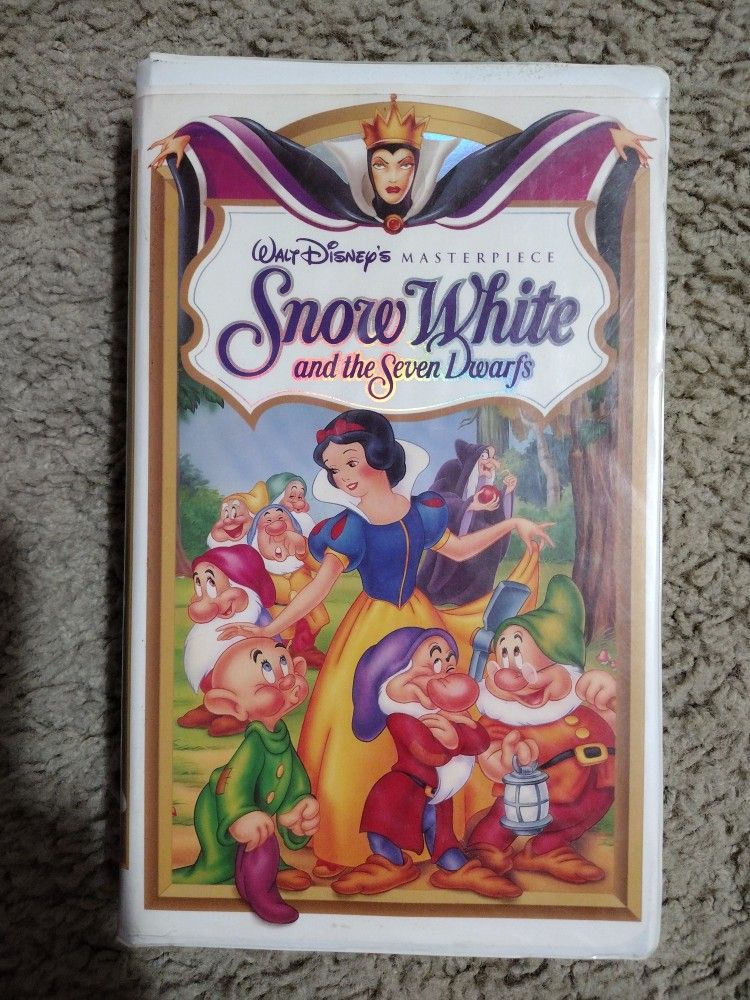 Rare vintage Snow White And The Seven Dwarfs VHS