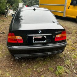 2005 BMW 330i