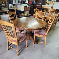 48"diameter Vintage Dining Table And Chairs. Oak