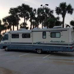 1995 Allegro Bay Recreational Vehicle